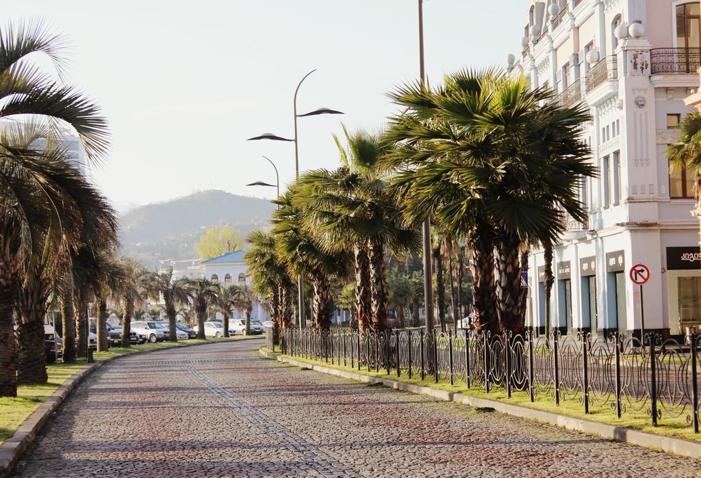 Batumi Summer Hotel Exterior photo